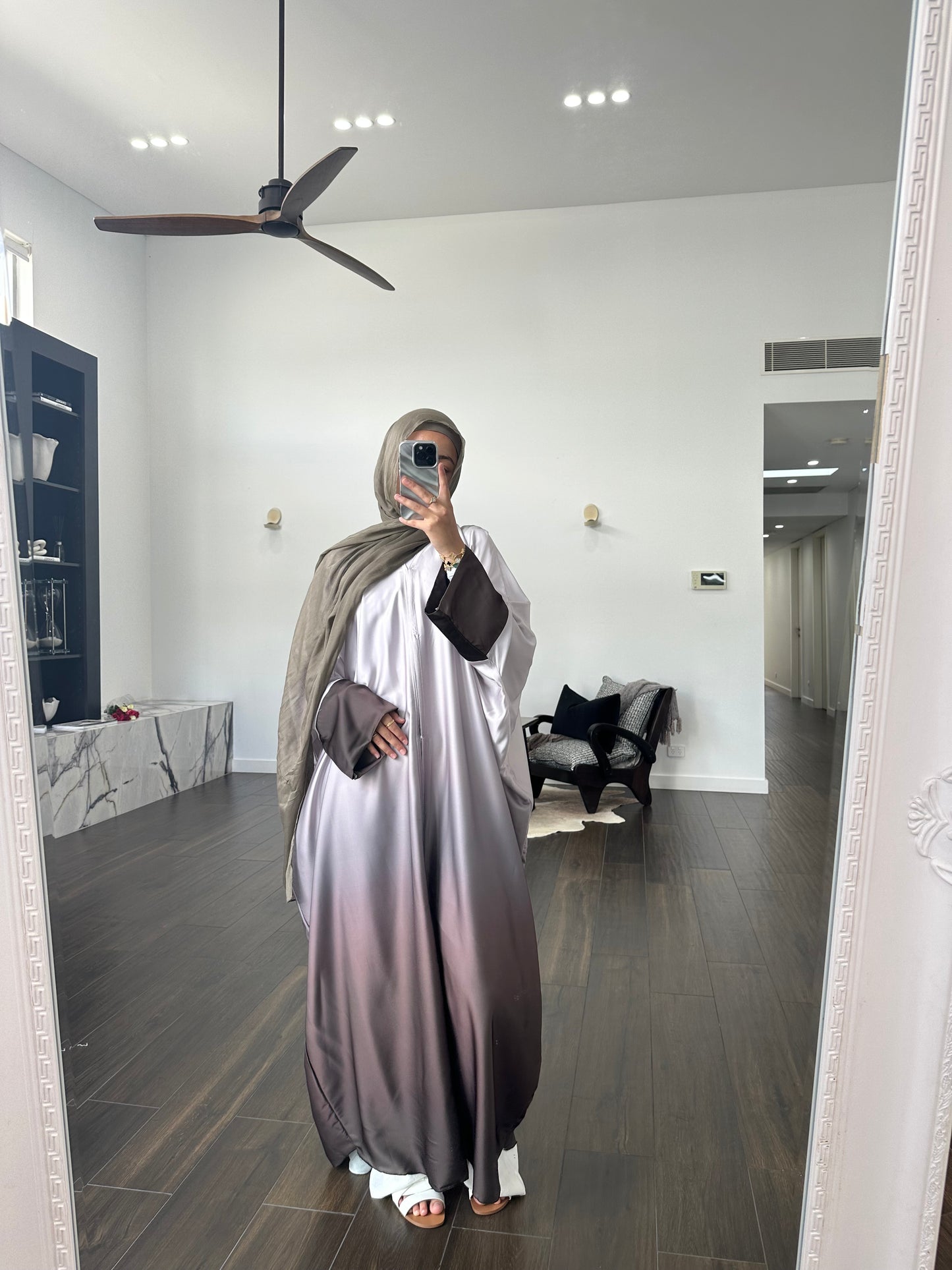 Inayah Abaya